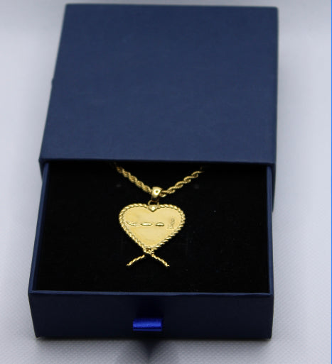 18k sacred heart pendant