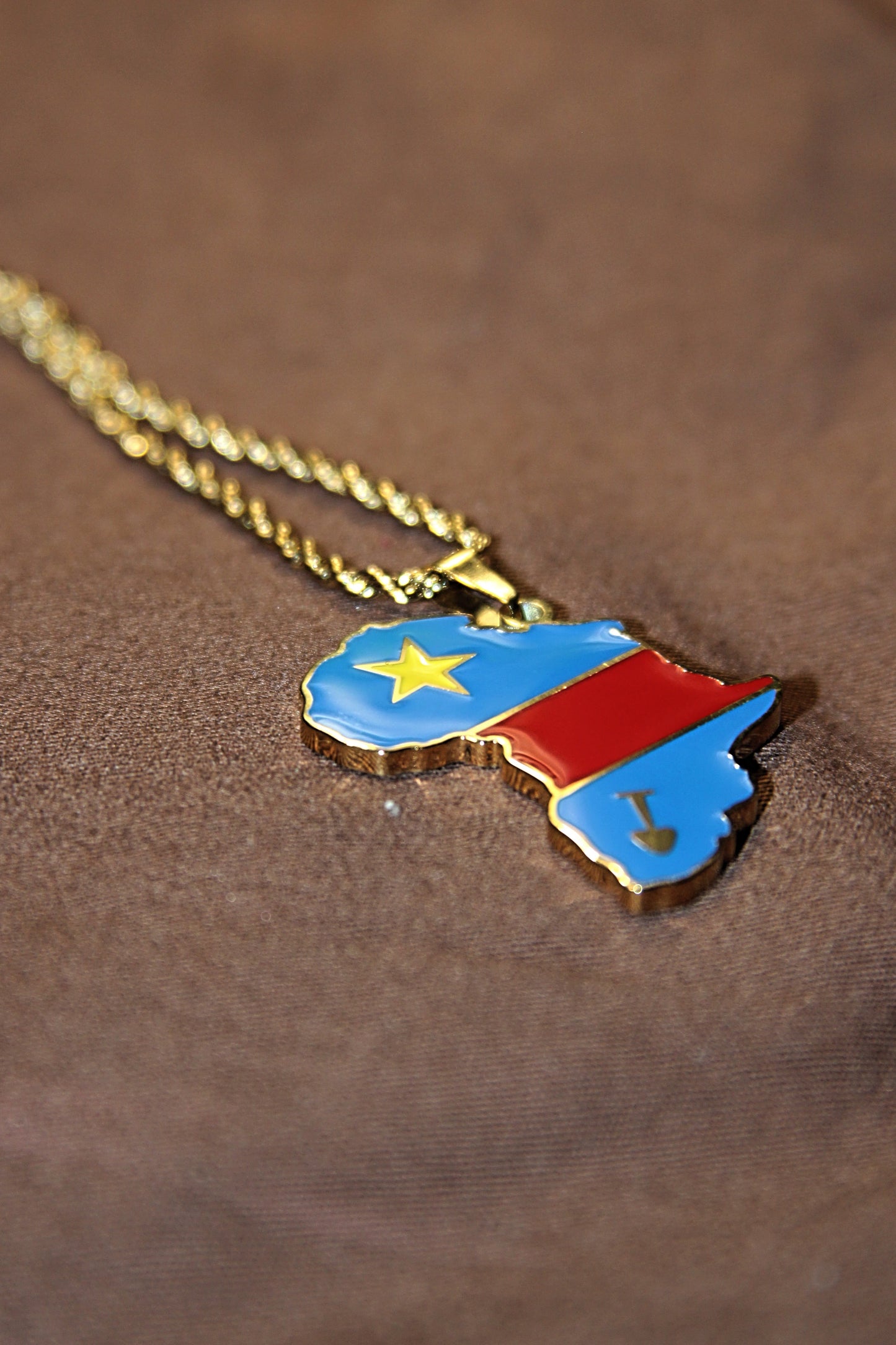 Congolese Nwnique pendant