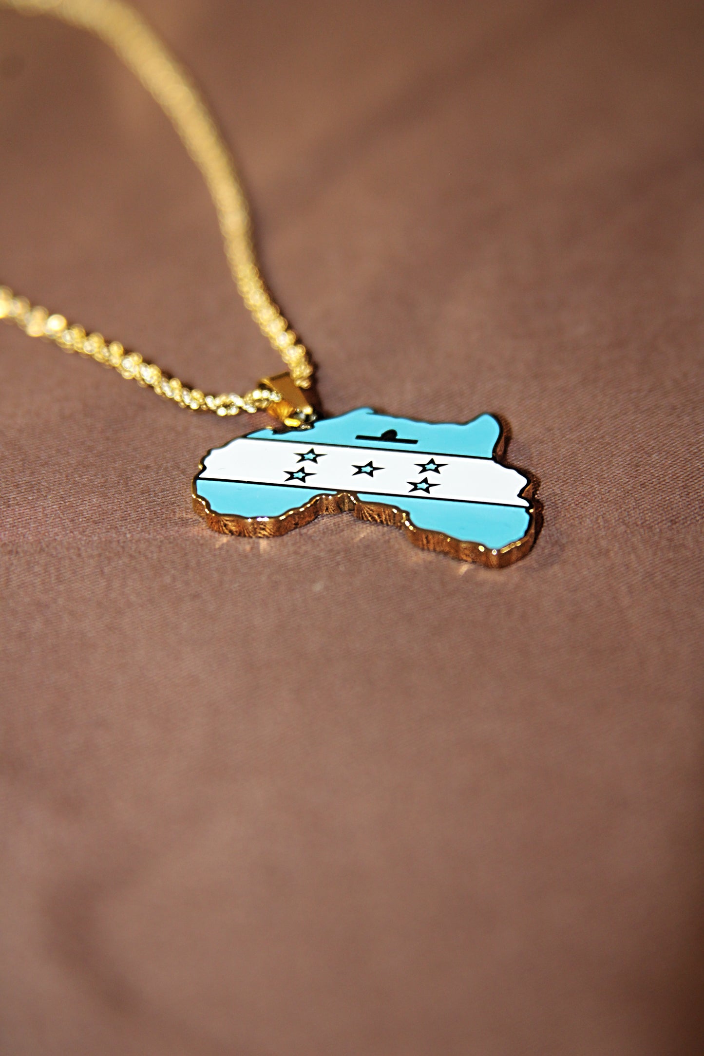 Honduran Nwnique Pendant