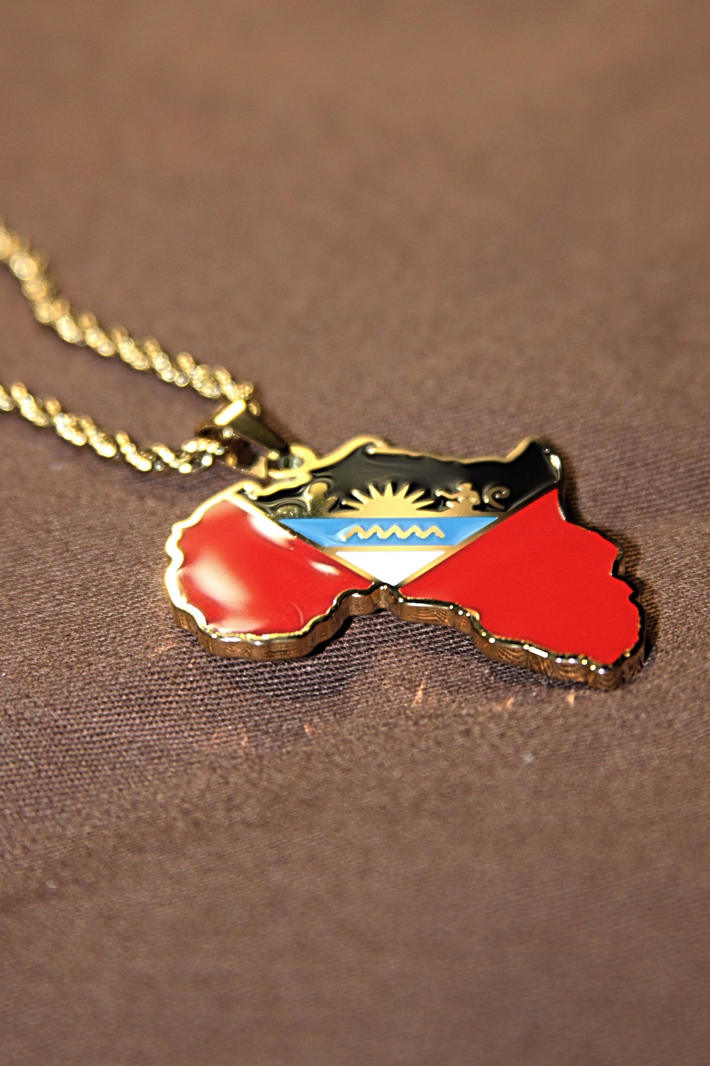 Antiguan Nwnique Pendant