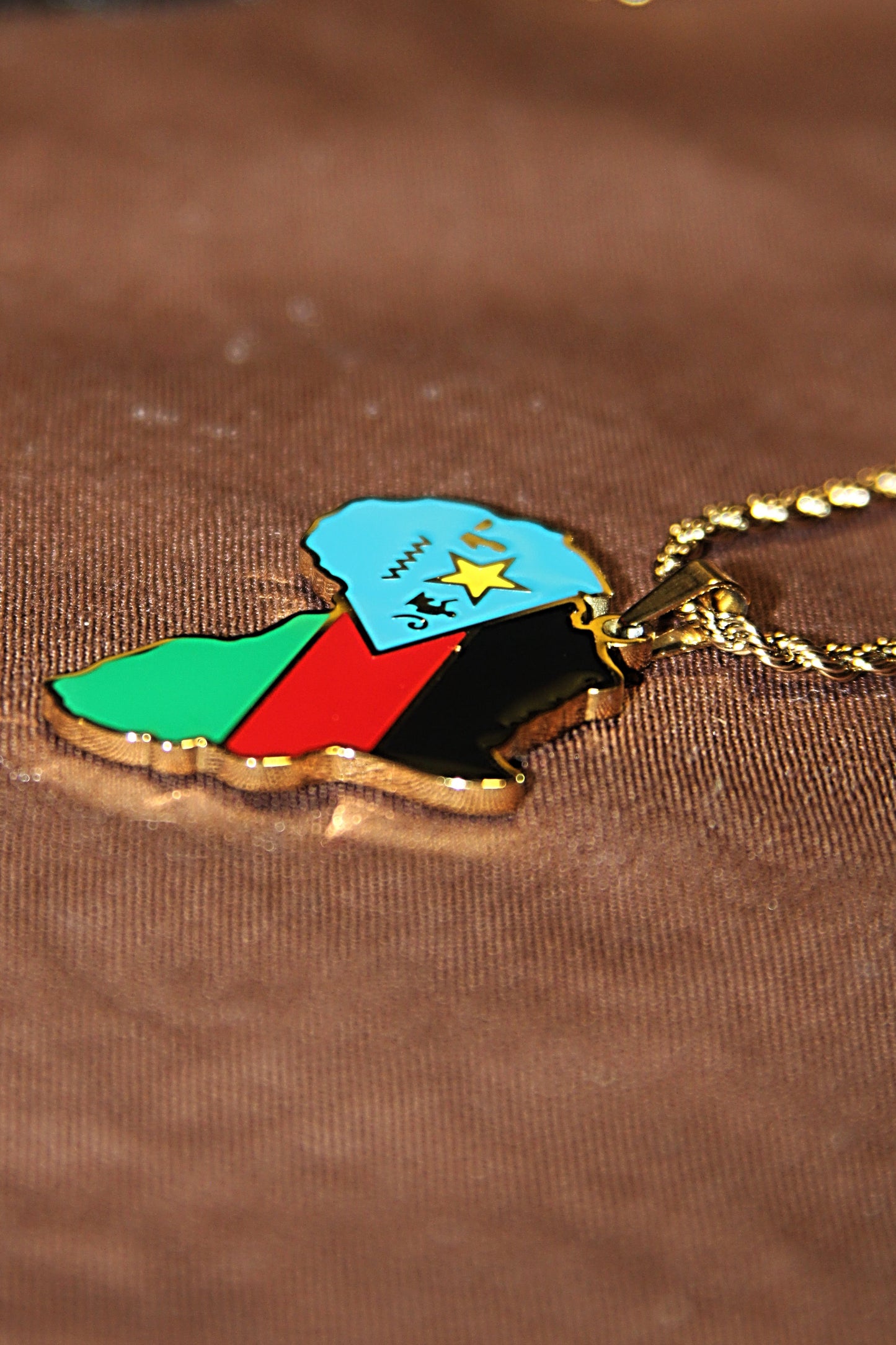 South Sudanese Nwnique Pendant