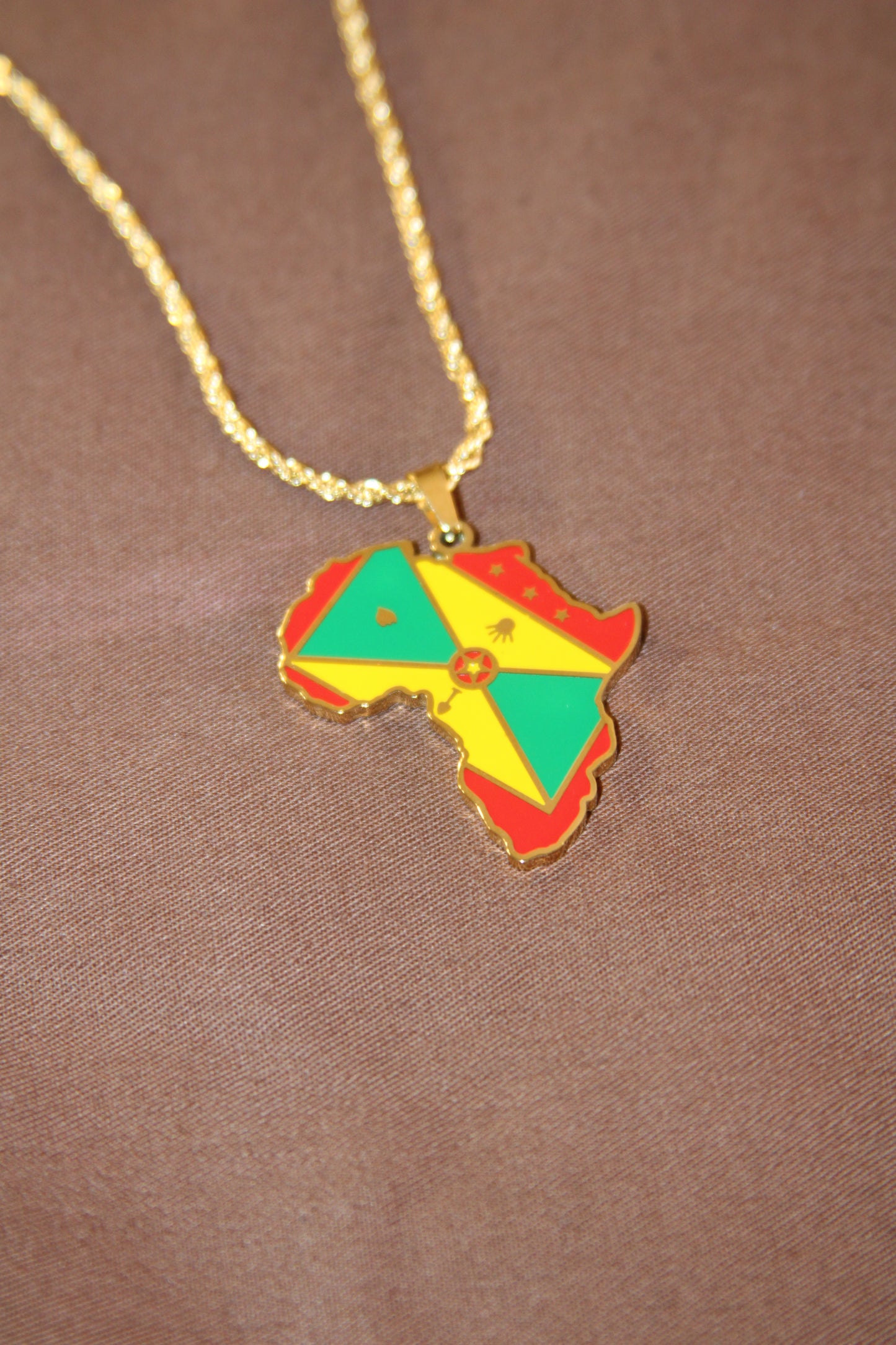 Grenadian Nwnique Pendant