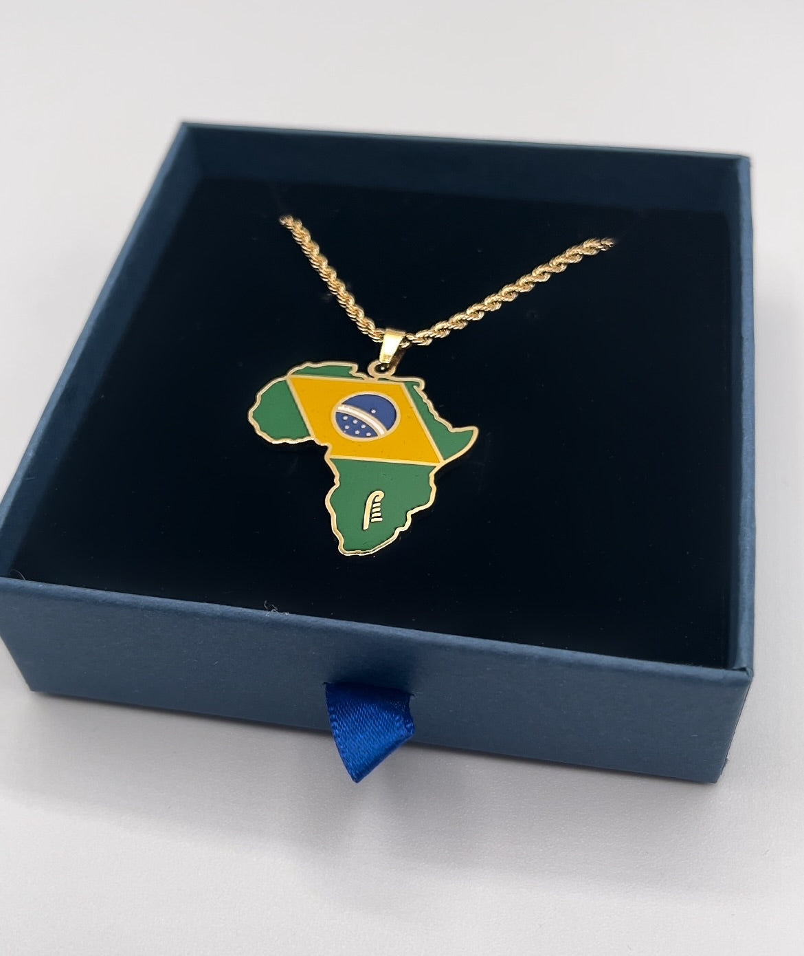 Brazilian Nwnique Pendant