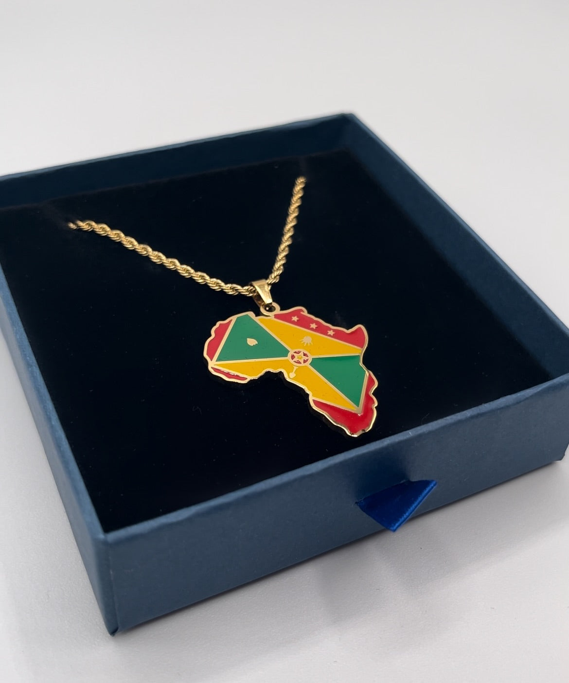 Grenadian Nwnique Pendant