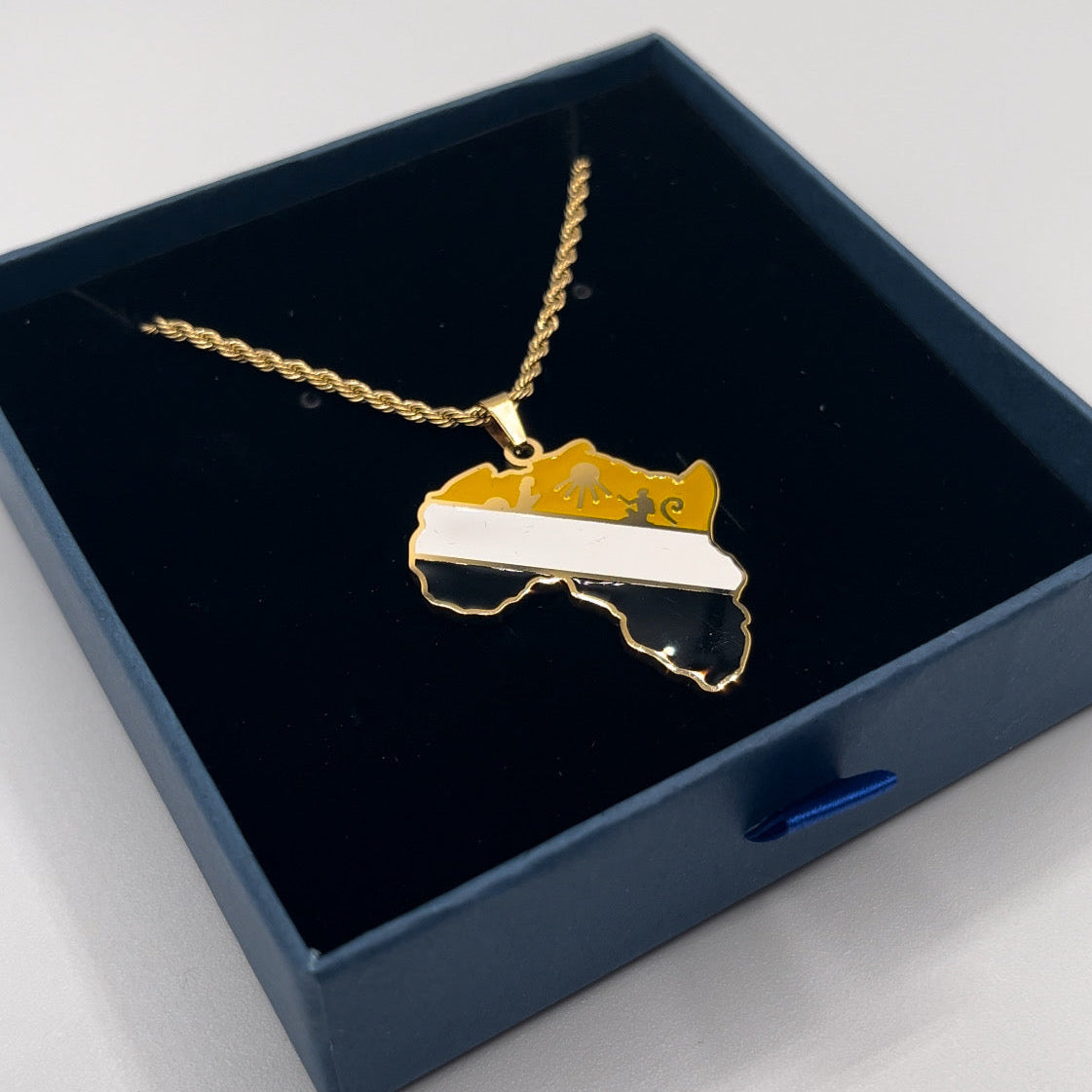 Garifuna Nwnique Pendant