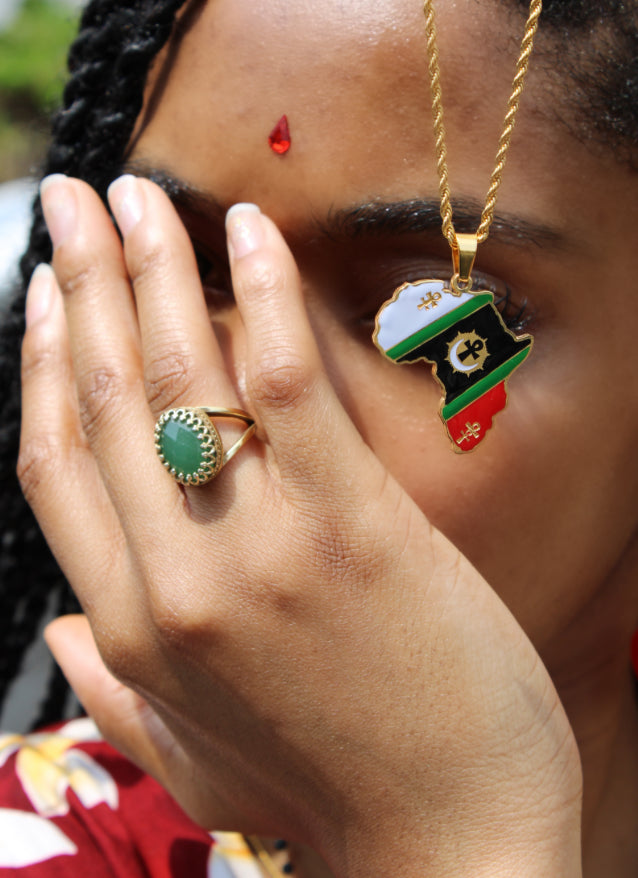 Nuwaupia Nwnique Pendant