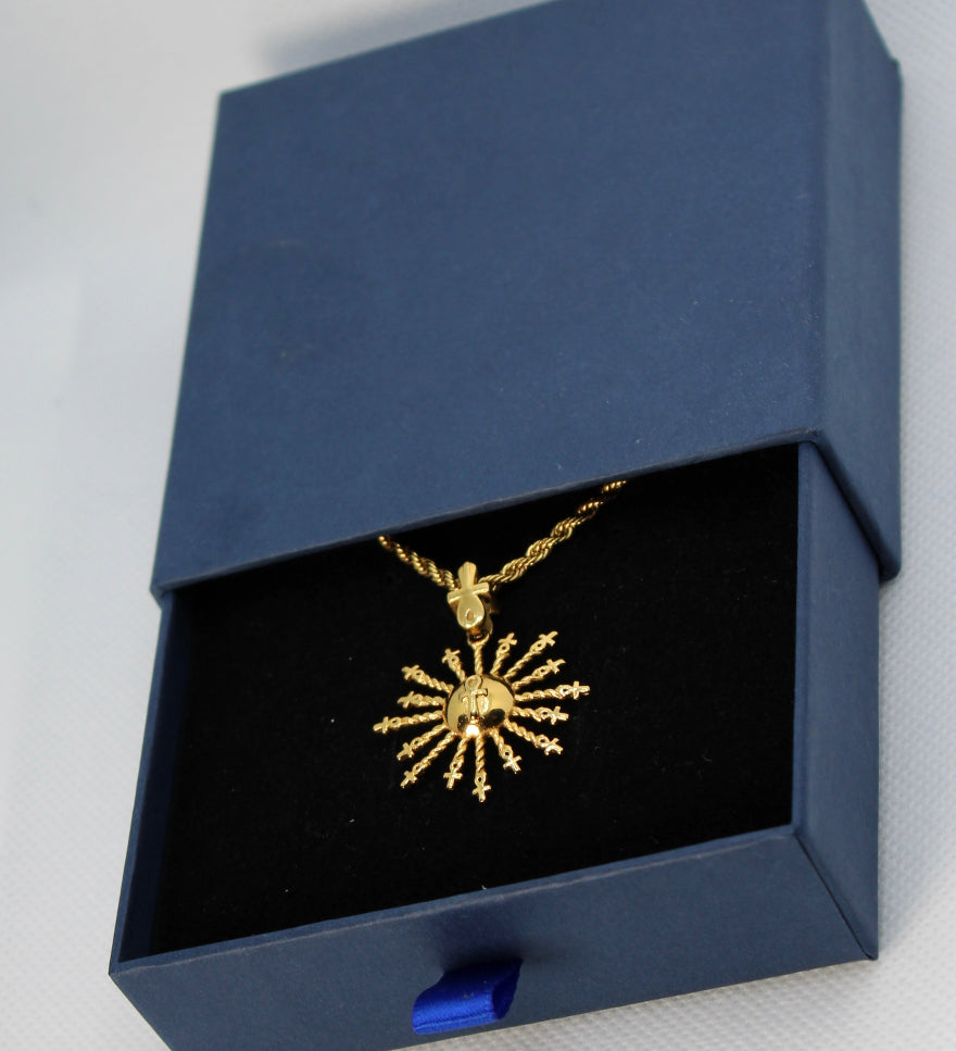 Unisex 18k Sun Gene pendant